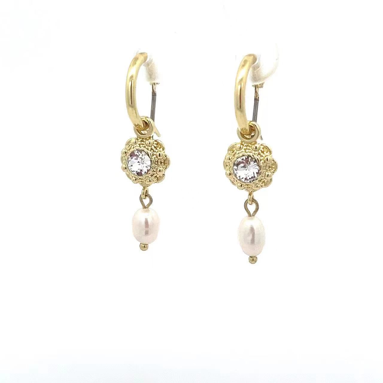 DIAMOND-SET PEARL EARRING