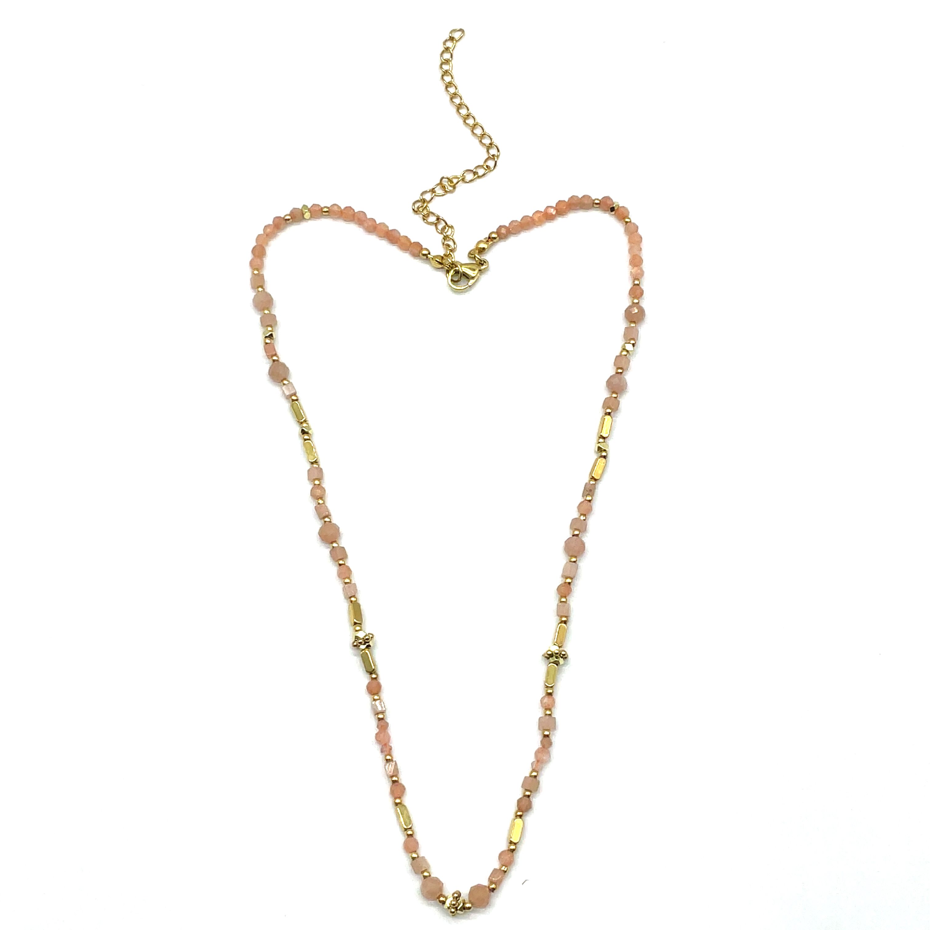 SM001PEACH MOONSTONES NECKLACE