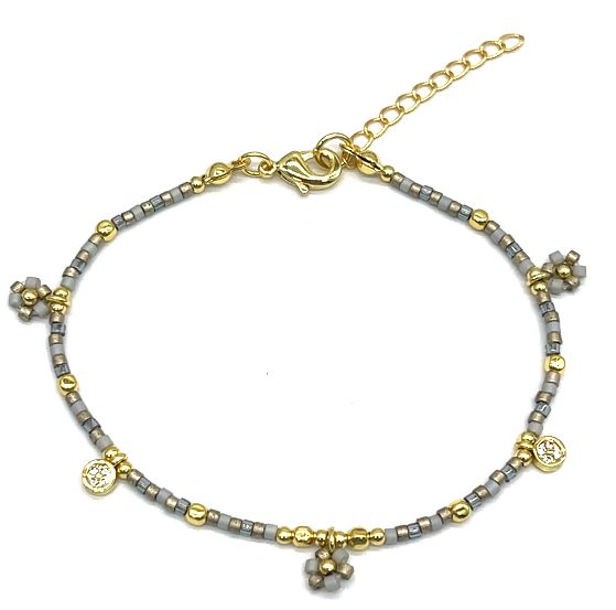LIGHT GREY FLOWER DB BEADS BRACELET