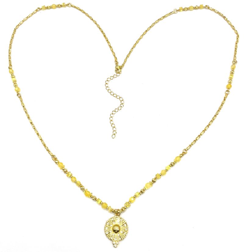 PORTRAIT DIAMOND DISC PENDANT NECKLACE