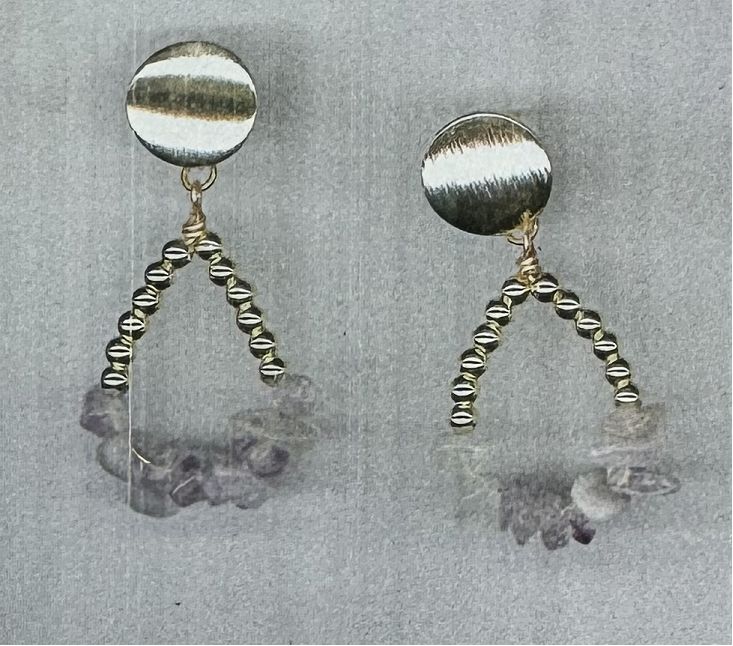 LILAC STUD EARRINGS