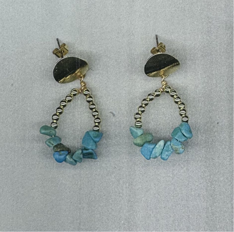 LIGHT TURQUOISE STUD EARRINGS