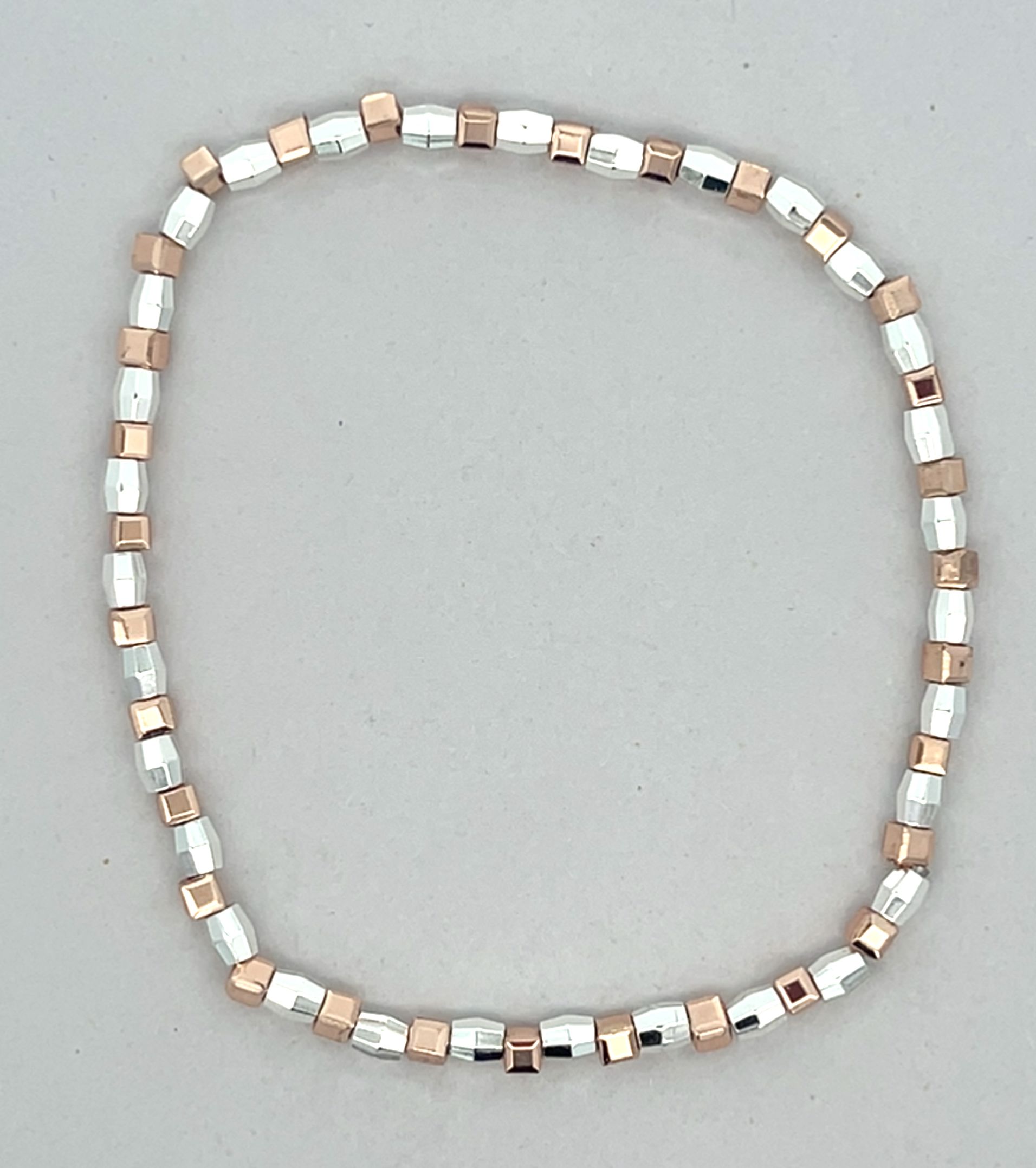 CHAMPAGNE COLOR AND SILVER BEADED STRETCH BRACELET