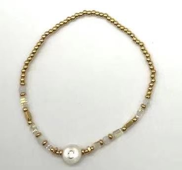 “C” LETTER BEADED BRACELET