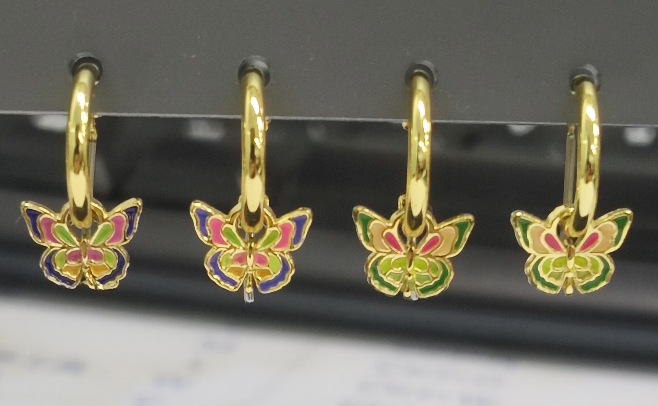 OIL-DRIPPING BUTTERFLY PENDANT EARRINGS