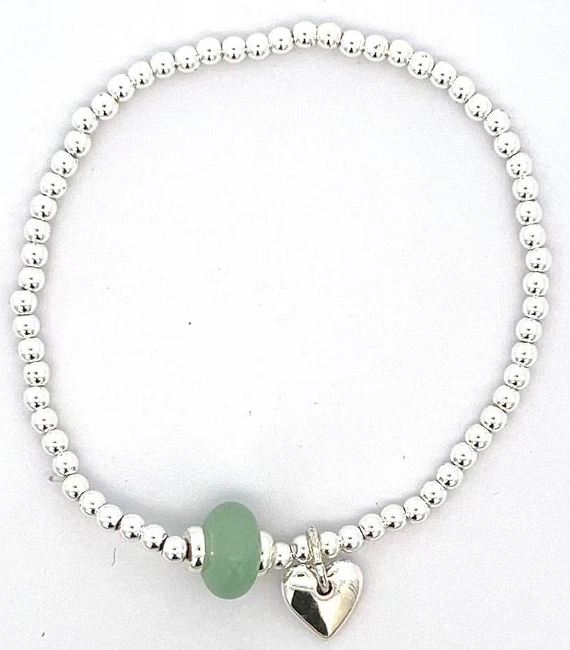 GREEN JADE ABACUS BEAD HEART-SHAPED PENDANT BRACELET